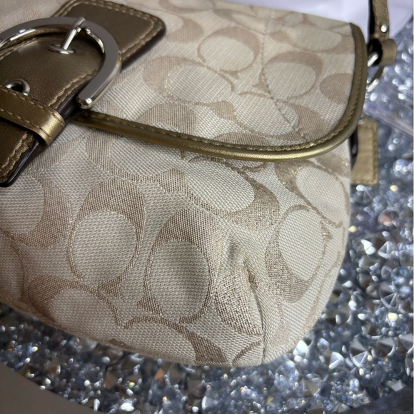 Coach Soho signature C jacquard crossbody bag with gold leather trim EUC - Picture 11 of 12